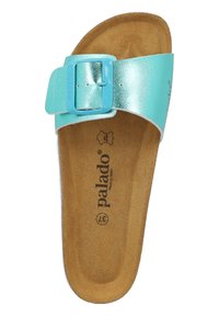 Turkos färgad slidesandal med metallisk finish, justerbar spänne, korkfotbädd och vit kant. Varumärket "palado" tryckt på innersulan.