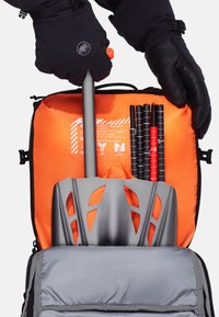 Mammut NIRVANA UNISEX czarny