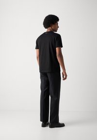 Antony Morato REGULAR FIT AND FLOCK - Camiseta estampada - black