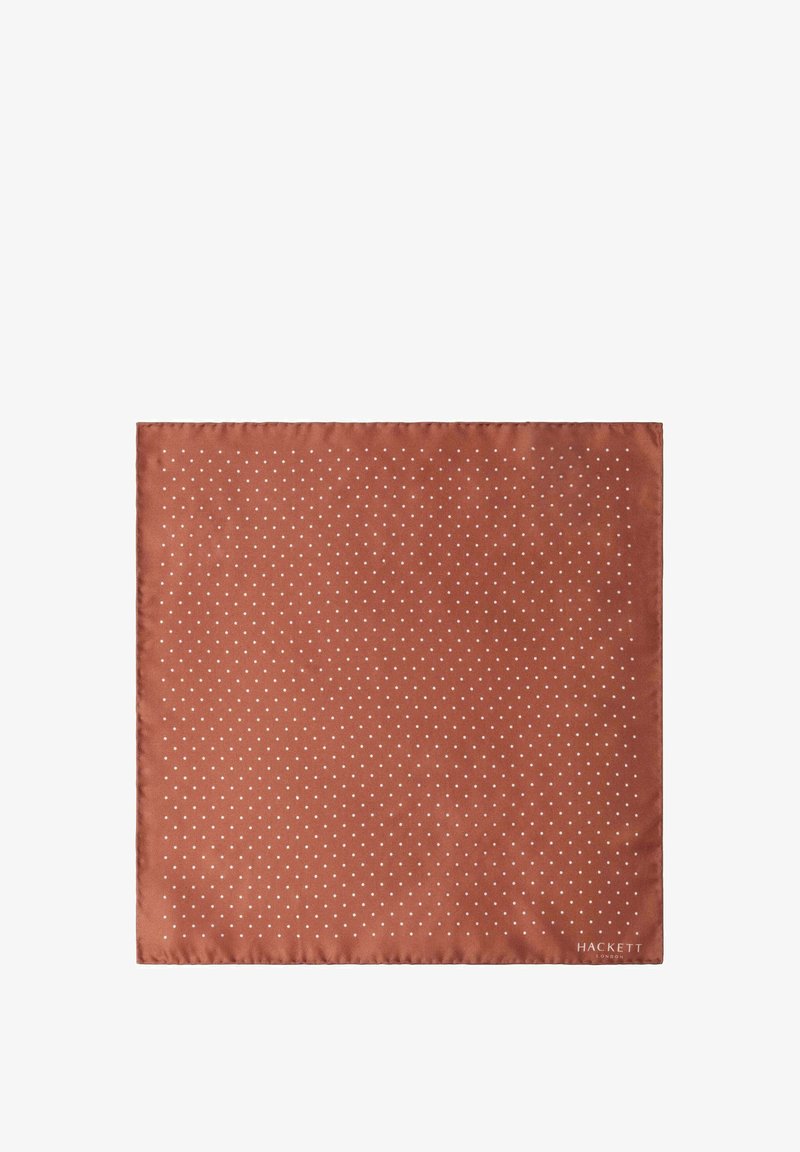 Fazzoletto quadrato in seta color ruggine con piccoli pois bianchi e logo "Hackett London" in un angolo.