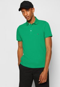 Tommy Hilfiger SLIM - Polo - grassy meadow