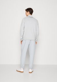 BOSS EVER - Stickad tröja - light/pastel grey