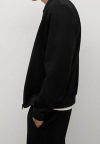 Mango Bomberjacke - black
