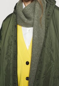 DESIGNERS REMIX Vinterfrakke - green
