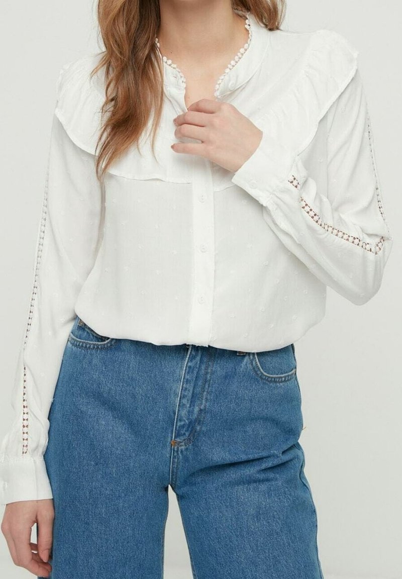 Trendyol Camicia - off-white