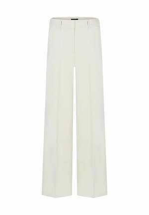 Pantalons à jambes larges en tissu crème clair, dotés d'une taille haute, de plis subtils et d'une texture lisse, mettant en valeur un design ajusté.