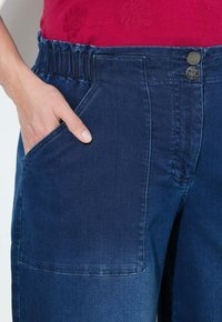 Ulla Popken WEITES BEIN KOMFORTBUND - Jeans relaxed fit - dark blue denim