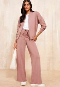 Friends Like These REGULAR FIT - Bomber tipa jaka - pink