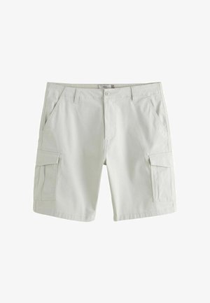 Hellbeige Cargo-Shorts in knielanger Länge mit Knopf- und Reißverschluss, seitlichen Klappentaschen und schrägen Vordertaschen.