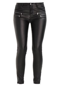 Pantaloni skinny in finta pelle nera con tasche con zip sui fianchi, texture liscia e silhouette aderente. Accenti in metallo.