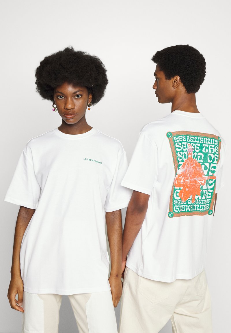 Herren T-shirts & Polos | Les Benjamins UNISEX T-Shirt print optic white/weiß - TA57322 Herren T-shirts & Polos | Les Benjamins UNISEX T-Shirt print optic white/weiß - TA57322