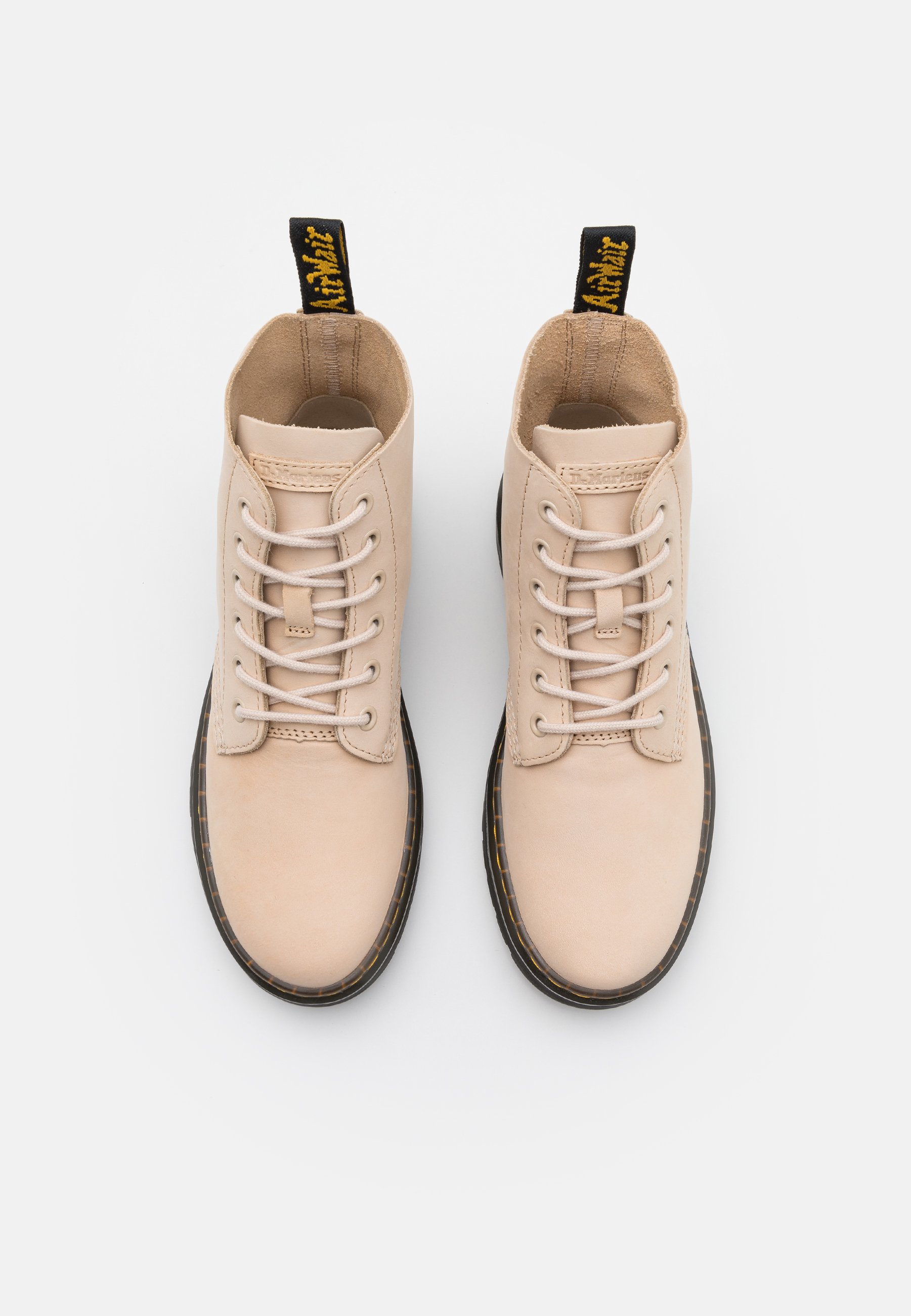 Dr. Martens THURSTON CHUKKA UNISEX - Veterboots - warm sand kaya/beige -  Zalando.nl