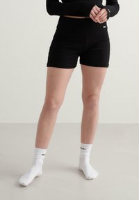 aim’n® Short - black