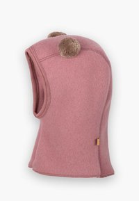 Roosa fleece'i balaklava, mille peal on kaks pruunist pom-pomi, pakub mugavat istuvust, pehmet tekstuuri ning ei oma nähtavaid kinnitamisi ega sulgemisi.