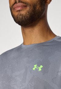 Under Armour VENT - Športne majice - castlerock/hyper green
