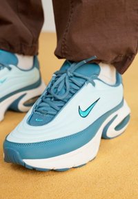Nike Sportswear AIR MAX PORTAL - Joggesko - smokey blue/dusty cactus/glacier blue/sail