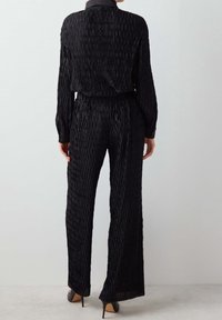 Ipekyol Trousers - black