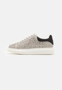ICEBOX - Trainers - black/silver