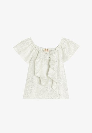 Top blanco off-shoulder con un acabado texturizado, que presenta mangas cortas acampanadas y un gran volantes en la parte delantera. Tejido suave y ligero.