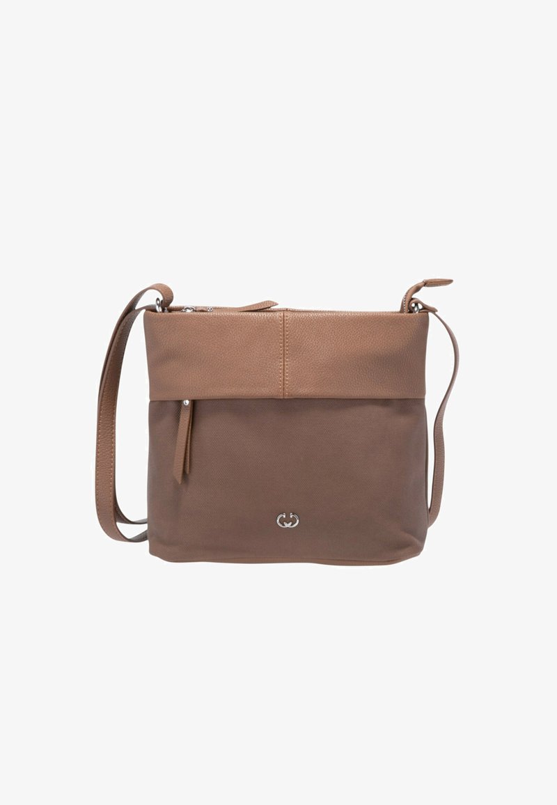 Borsa a tracolla in pelle marrone con una finitura testurizzata, chiusura con zip, tracolla regolabile e un sottile dettaglio con logo sul fronte.