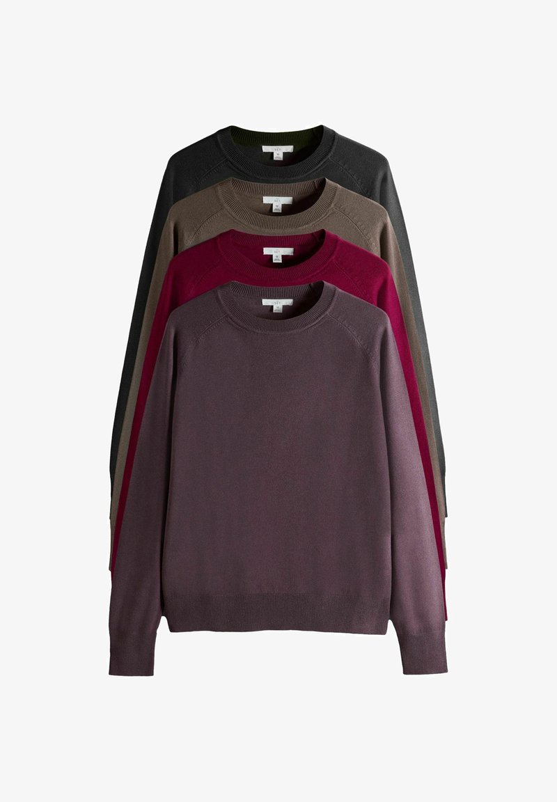 Fire crewneck-trøjer stablet, farver forfra og bagud: afdæmpet lilla, dyb rød, brun og sort, med ribbet kant ved ærmer og bund.