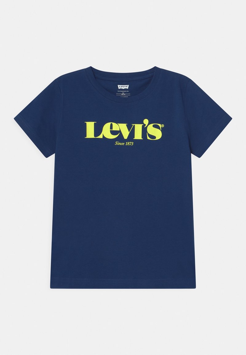 T-shirt bleu marine à manches courtes avec texte jaune vif "Levi's Since 1873" imprimé sur la poitrine.
