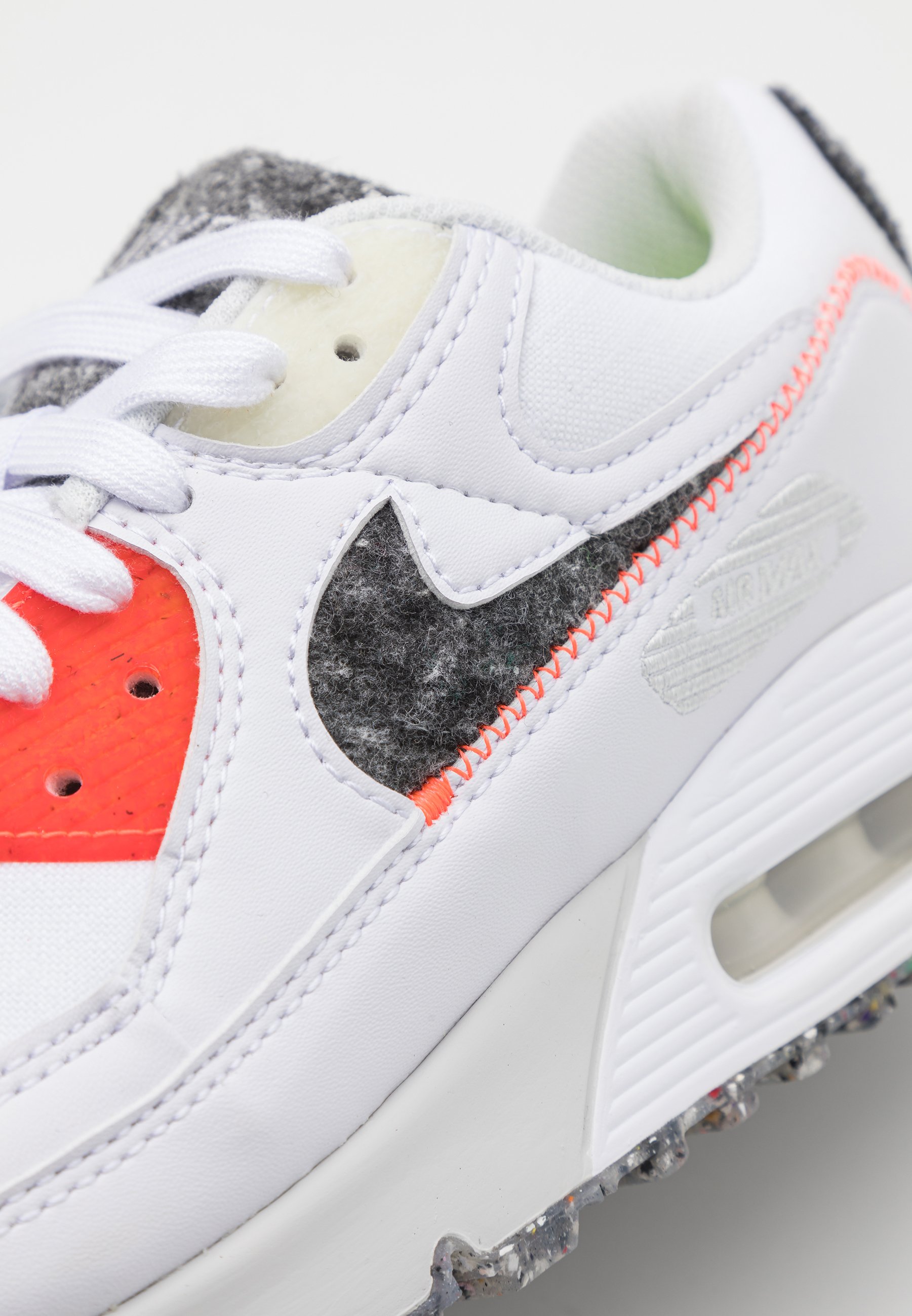 AIR MAX 90 M2Z2 - Trainers - white/photon dust/bright crimson AIR MAX 90 M2Z2 - Trainers - white/photon dust/bright crimson