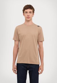 EA7 Emporio Armani Apdrukāts T-krekls - portabella