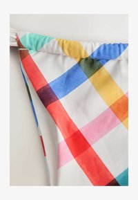 Neselectat, multi white bright check