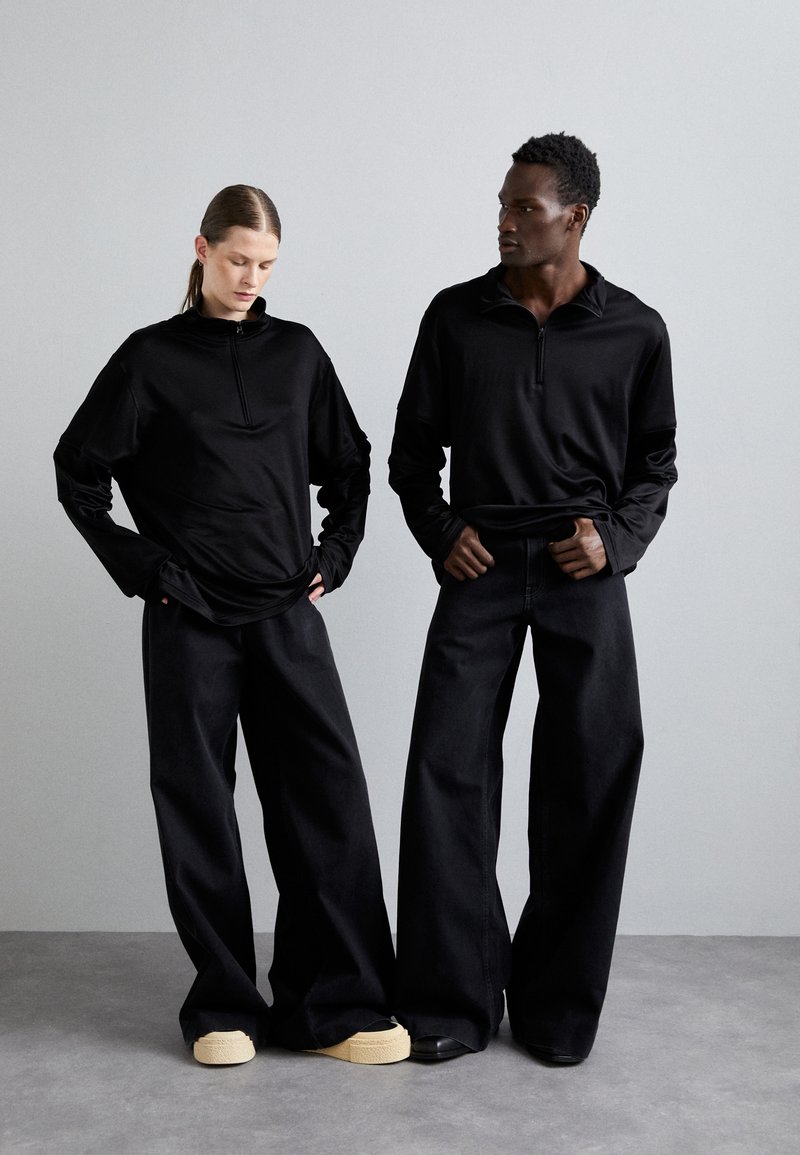 MM6 Maison Margiela Expansion Crewneck in Black