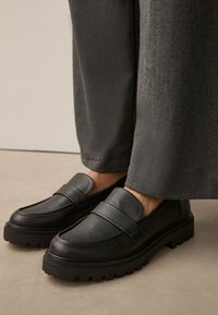 Next WIDE FIT FOREVER COMFORT CHUNKY - Jalga libistatavad jalanõud - black denim