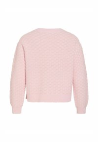 Pull en tricot rose avec un motif texturé en relief. Il présente un col rond et des poignets côtelés, avec une longueur raccourcie et une coupe décontractée.