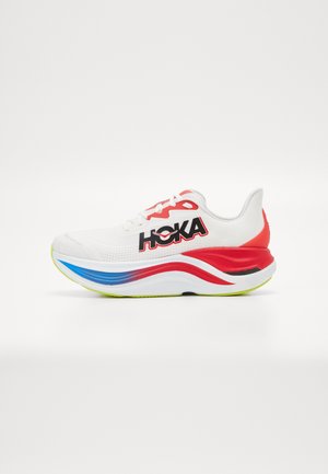 HOKA SKYWARD X - Silniční běžecké boty - blanc de blanc/virtual blue