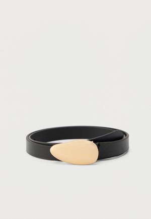 Black leather belt with a smooth, gold-tone teardrop-shaped buckle, featuring a slim strap design.