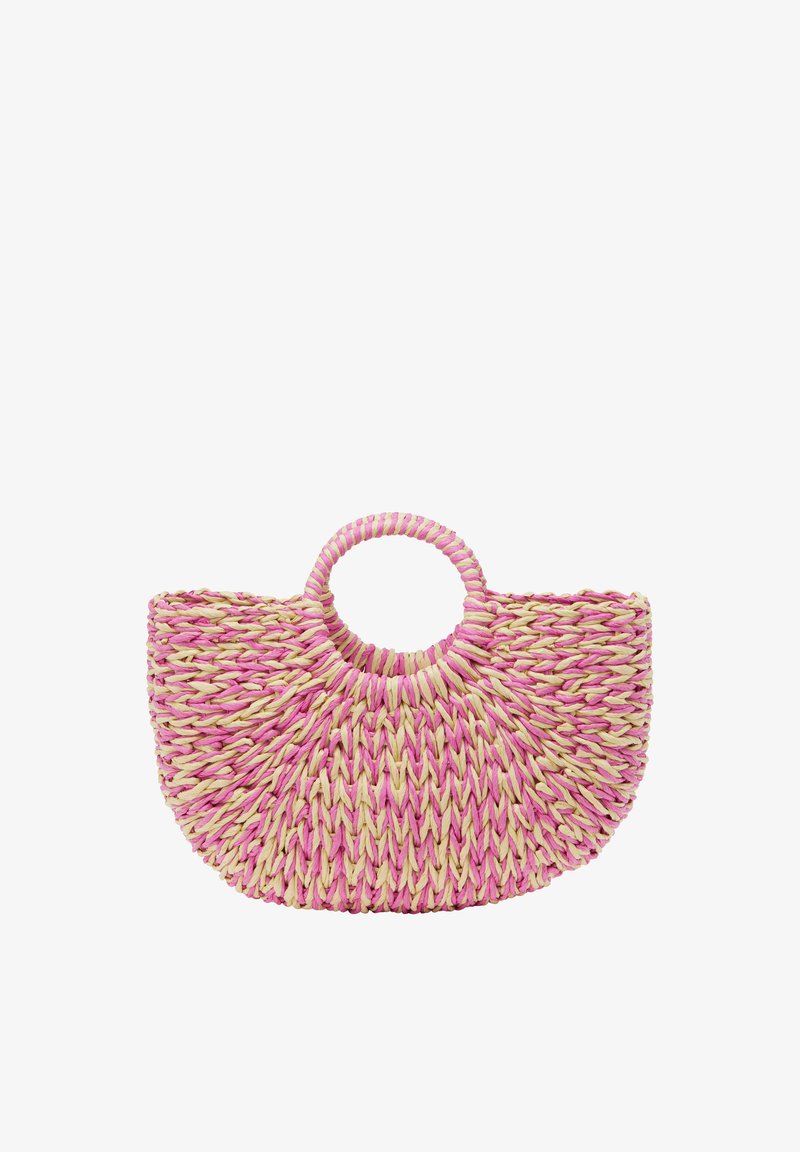 Fonott kosártáska, kerek formával, rózsaszín és krém színekben, kör alakú fogantyúval és texturált szalmára hasonlító anyagból.