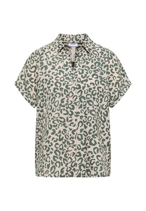 Kortærmet, knappet skjorte med grøn leopardprint på beige stof, med klassisk krave og knapper foran.