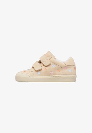 Scarpa beige per bambino piccolo con due cinturini in Velcro e cuori ricamati multicolore sui lati e sul davanti.