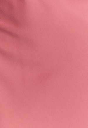 Rakennekangas pehmeässä, hillityssä vaaleanpunaisessa sävyssä, jossa on sileä pinta ja hienovarainen kudontakuosi. Ihanteellinen erilaisiin tekstiilihakemuksiin.