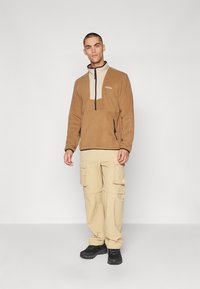 Columbia SEQUOIA GROVE™ HALF ZIP - Fleecetrøjer - delta/ancient fossil/black