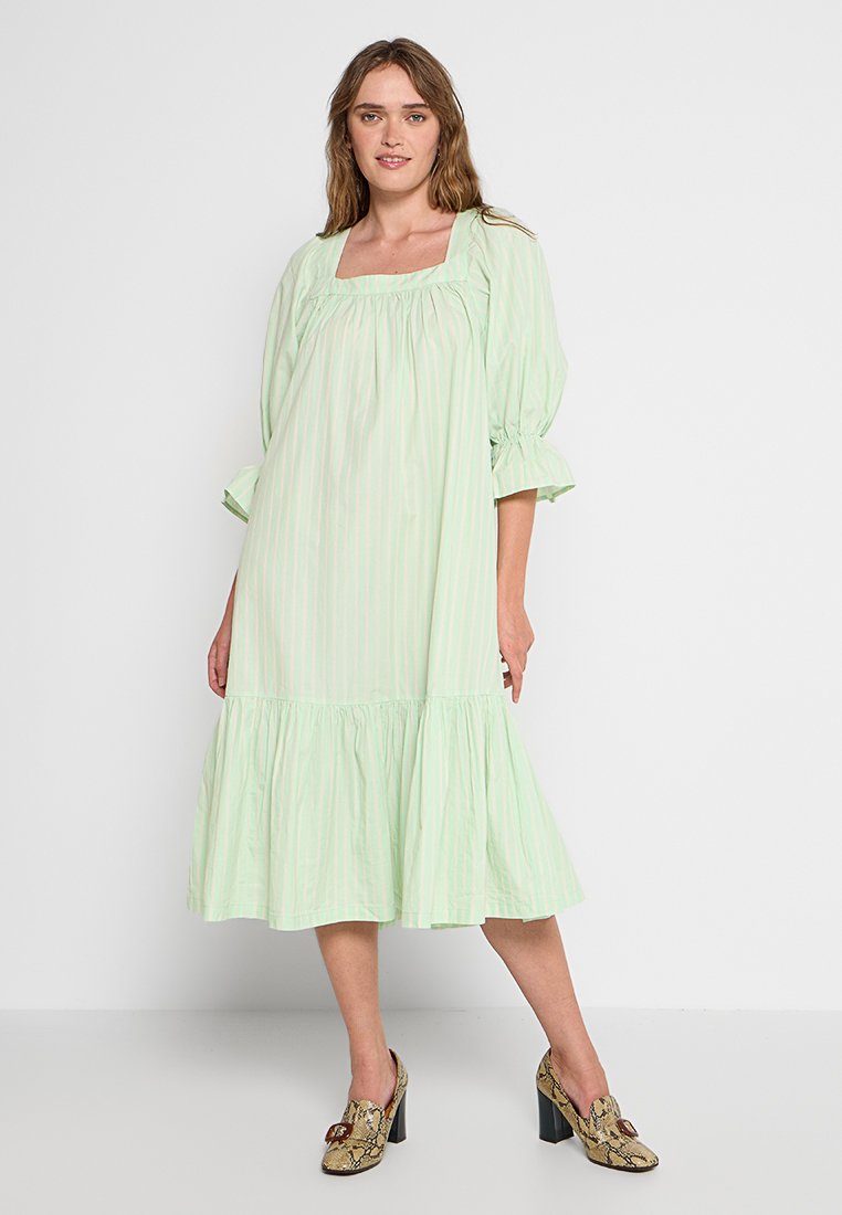 Stella Nova Jurk groen Stella Nova Jurk groen