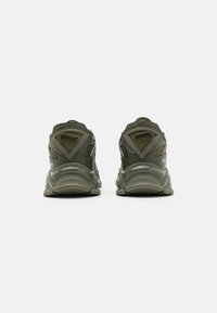 Guess BELLUNO - Sneakers basse - green