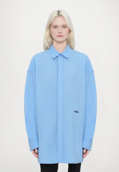 032c PLEASE STEAM OVERSIZED SHIRT - Košilová halenka  - light blue