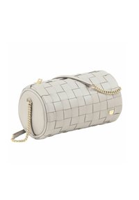 Borsa cilindrica in pelle grigia intrecciata con accenti in catena dorata e tracolla rimovibile, dotata di chiusura con zip e superficie testurizzata.