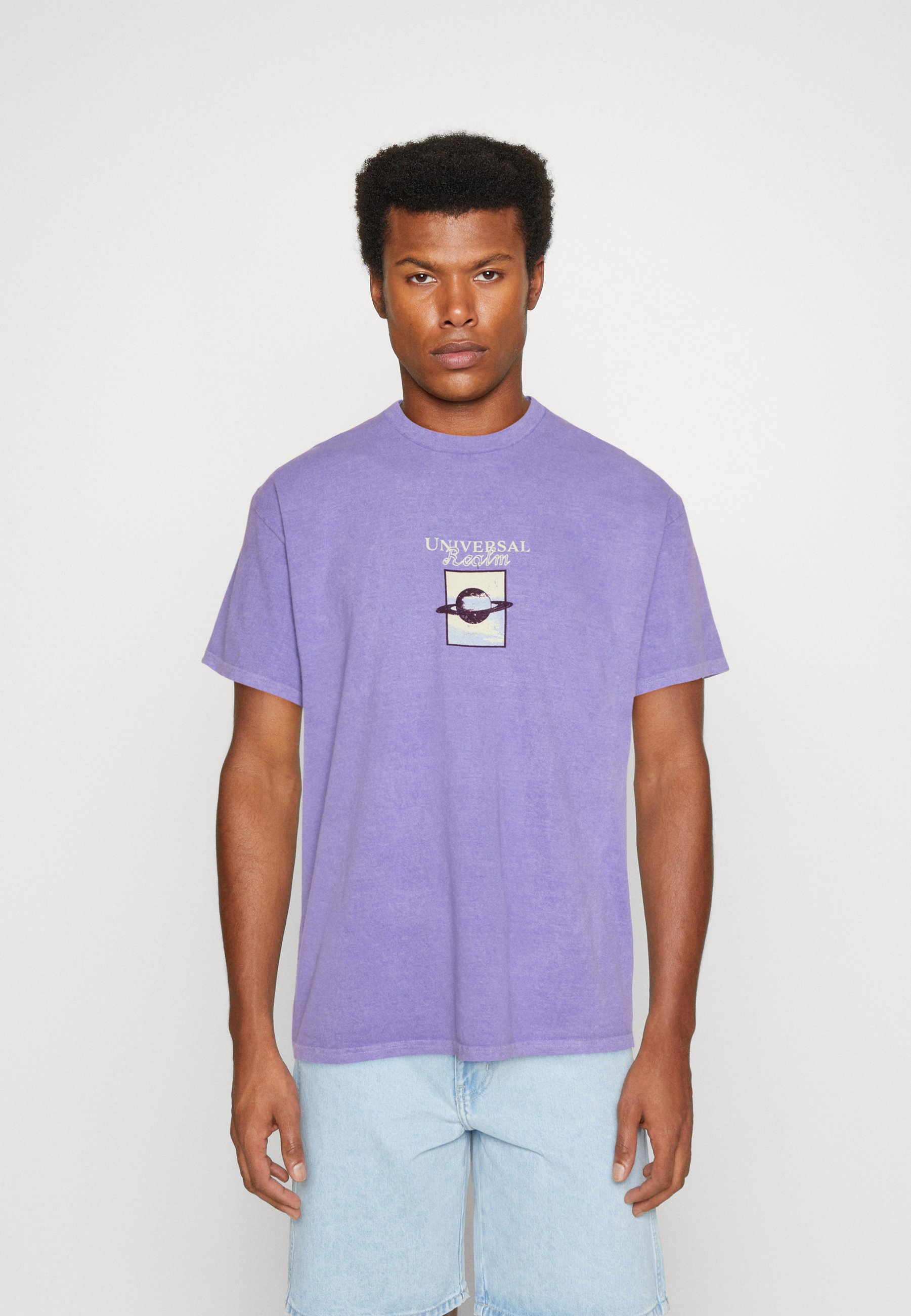 BDG Urban Outfitters UNIVERSAL REALM TEE - Print T-shirt - purple -  Zalando.co.uk
