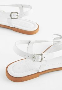 Next FOREVER COMFORT - Páskové sandály  - white