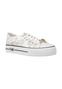 Sneakers in tela bianca con un leggero motivo stampato, dettagli neri e hardware argentato sui lacci, dotati di una suola in gomma testurizzata.