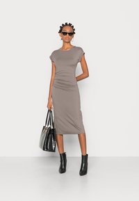 Anna Field Vestido de malha - brown