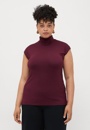 Burgundy sleeveless turtleneck top in stretch fabric with a fitted silhouette and gathered neck detail. Smooth texture and lightweight design.