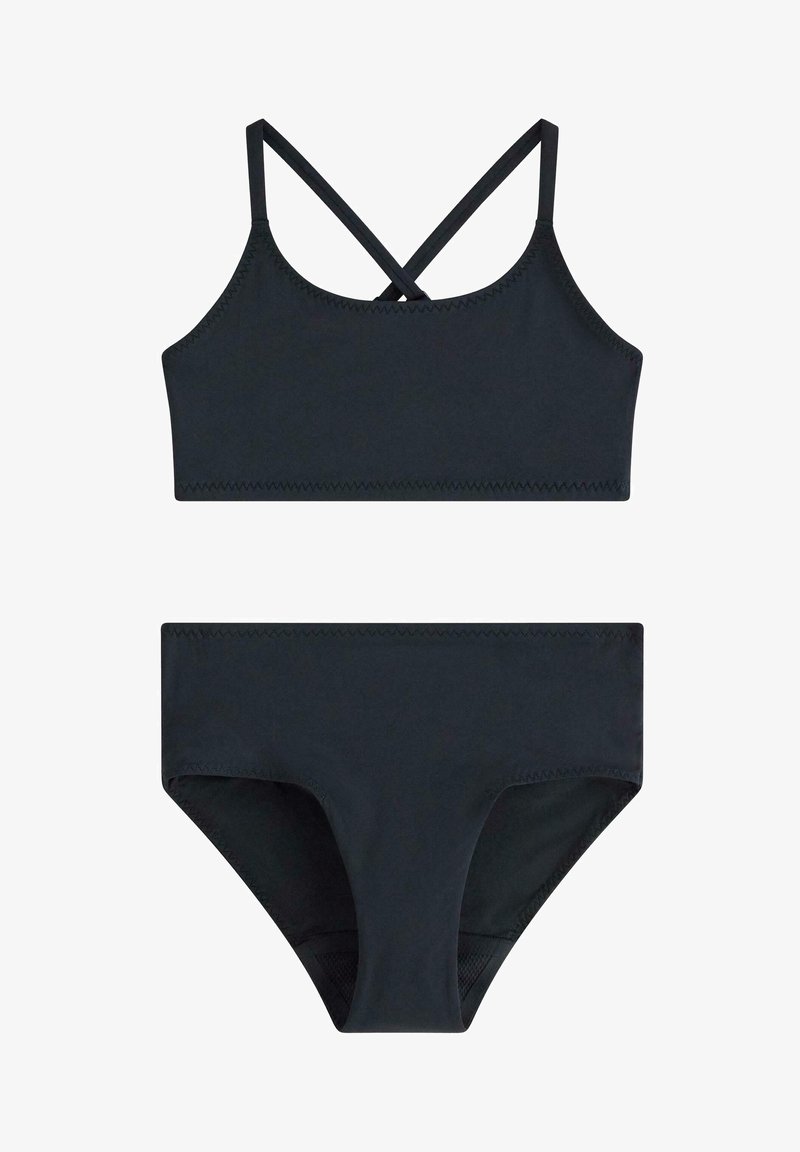 Sort todelt badedragt med en crop top med krydsede skulderstropper og højttaljede bikinibukser.