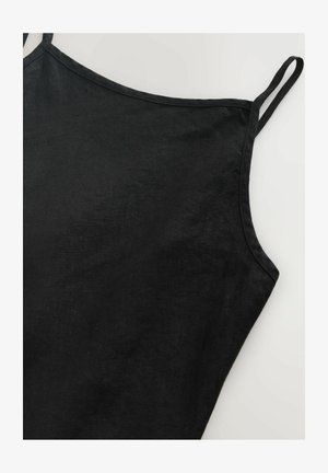 Czarny lniany top na ramiączkach z cienkimi paskami, o prostym kroju i gładkiej fakturze. Tkanina ma lekko matowe wykończenie.